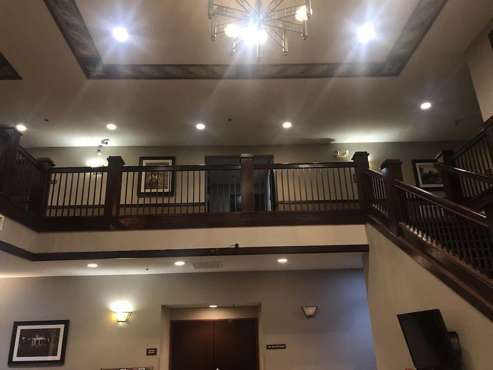 Norwood Inn And Suites Chaska Dış mekan fotoğraf