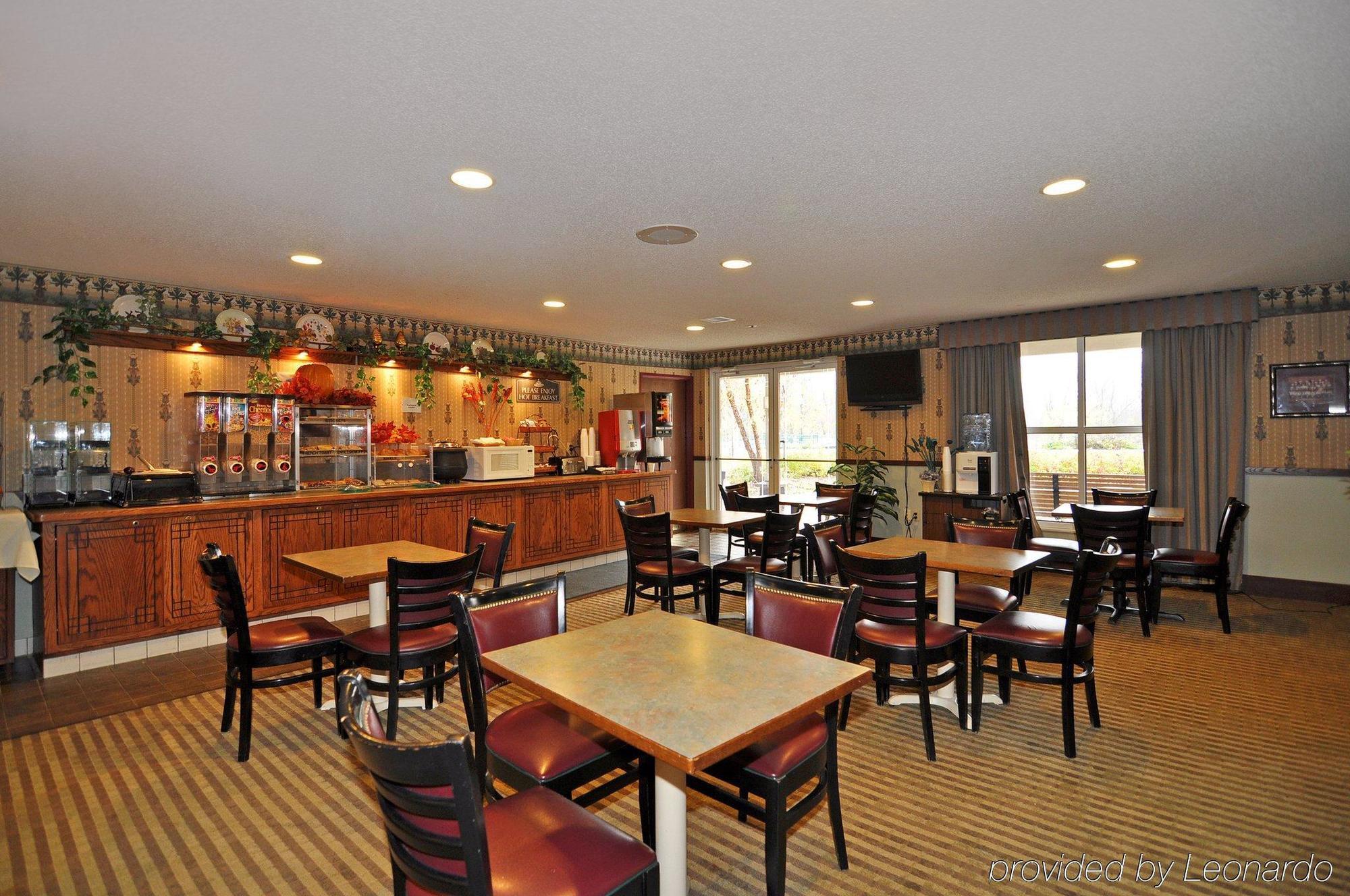 Norwood Inn And Suites Chaska Restoran fotoğraf