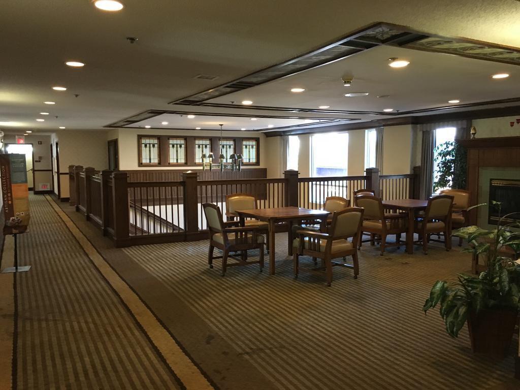 Norwood Inn And Suites Chaska Dış mekan fotoğraf